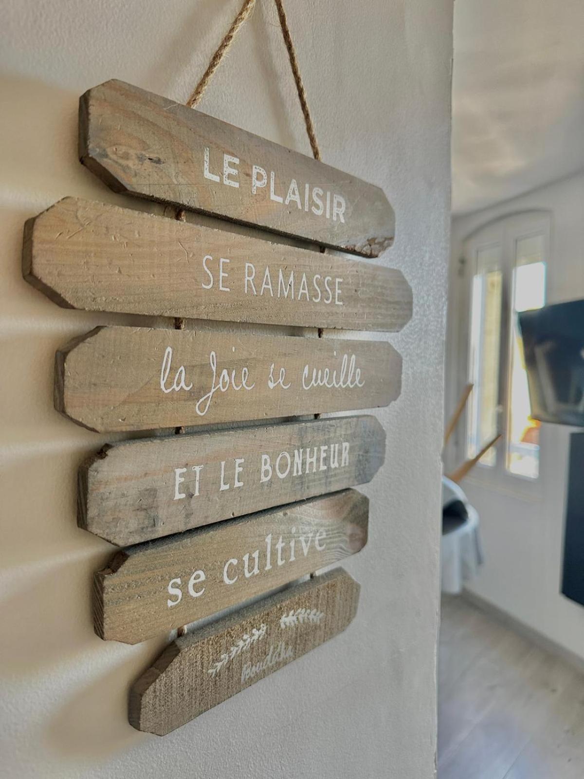 Appartement Pres Du Port Centre Et Plage - Vue Mer Courseulles-sur-Mer Eksteriør bilde
