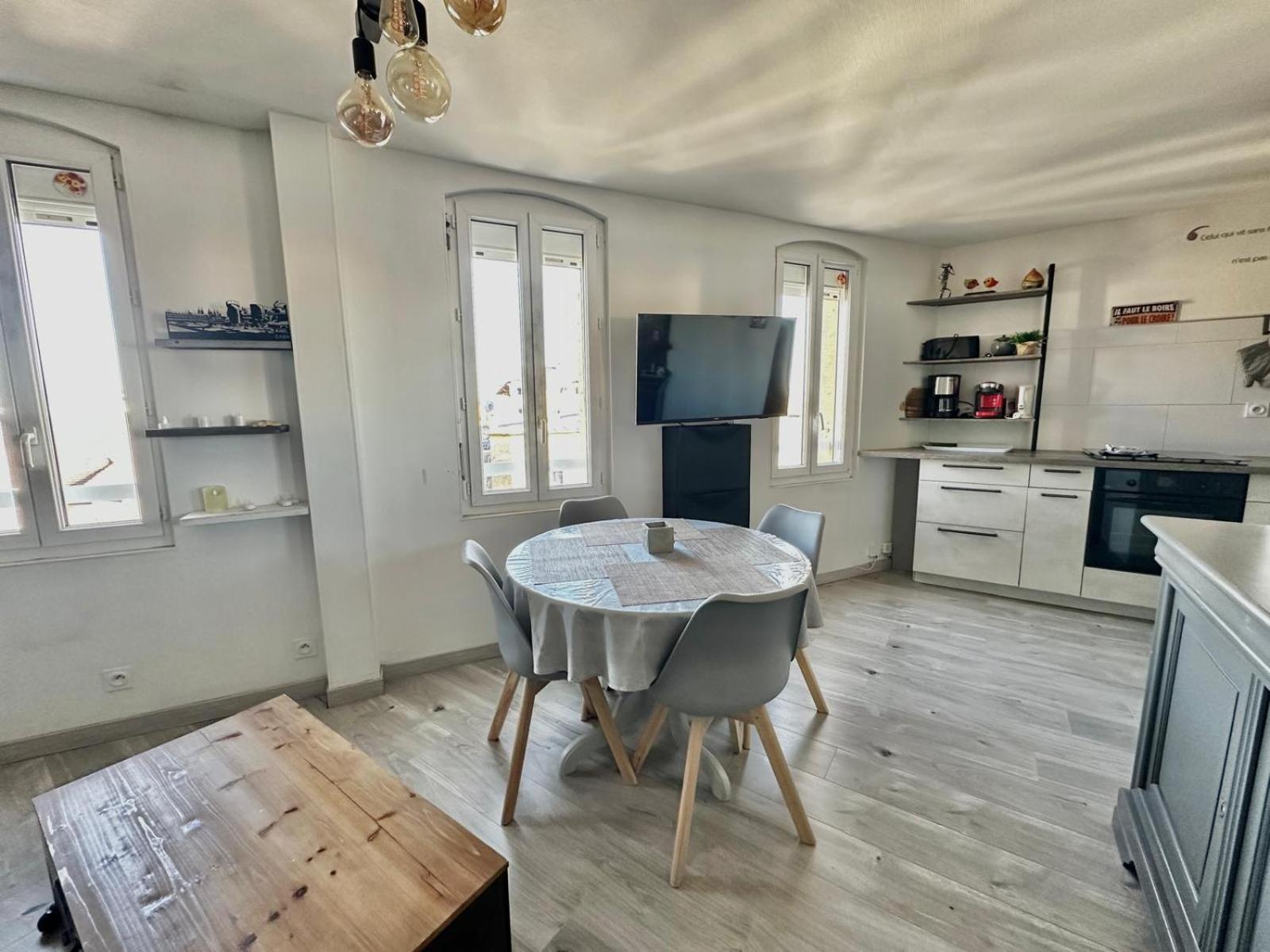 Appartement Pres Du Port Centre Et Plage - Vue Mer Courseulles-sur-Mer Eksteriør bilde